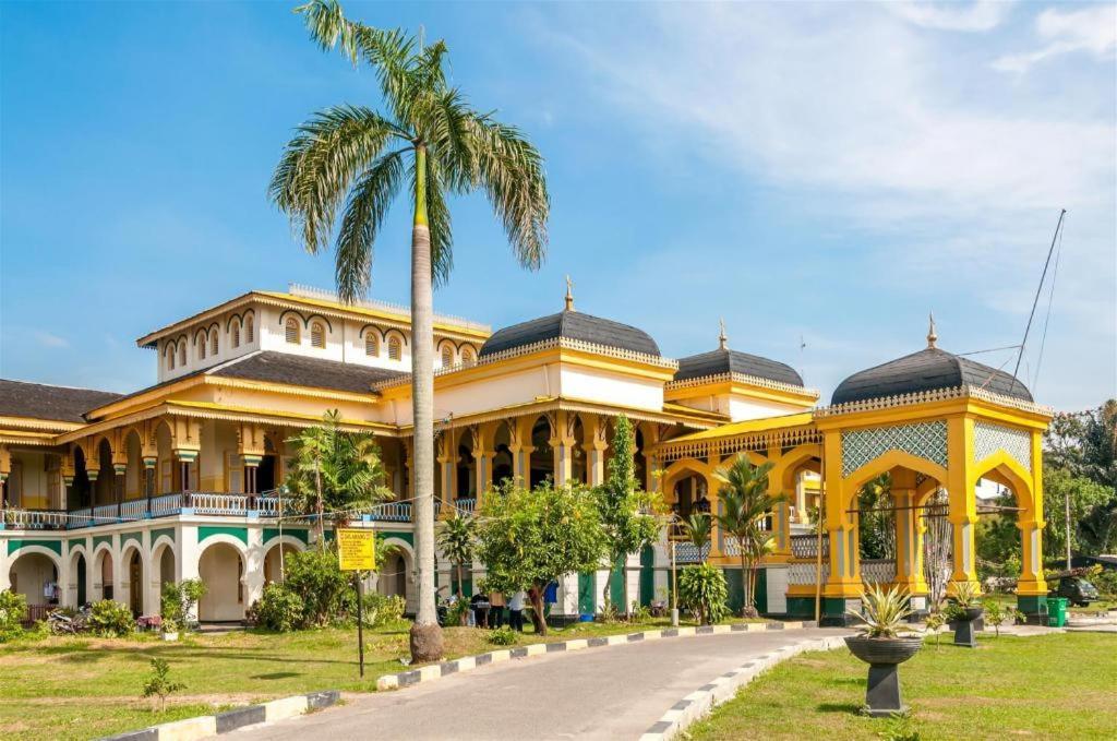 Hotel Pardede International Medan Zewnętrze zdjęcie
