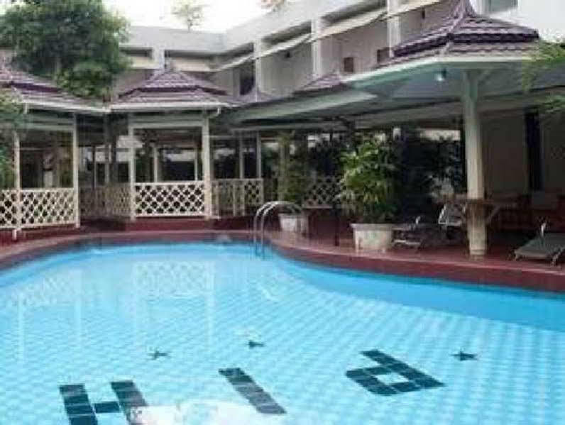 Hotel Pardede International Medan Zewnętrze zdjęcie